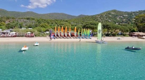 Appartement les pieds dans l'eau à Cavalière  Le Lavandou Esterno foto